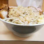 自家製ラーメン大者 - ヤサイ少なめなので山盛りにはなっていません