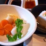 ふぐ乃小川 - ■白子豆腐 ■炊き合せ・・・白子豆腐はなめらかで美味しいですよ。 