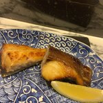 炭火魚 旬彩料理 坂本 - 銀ムツの香味焼き
