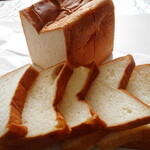 高級食パン専門店 君は食パンなんて食べない