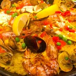 エル・ペスカドール - 料理写真:魚介類のパエージャ