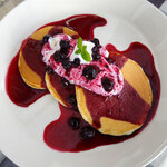 はなぶさ有機農園直営スイーツキッチン - クリームパンケーキ