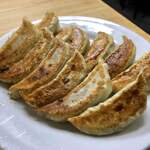 春き - 餃子…350円（写真は2人前）