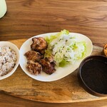 ケイデリ 八マル八 - 