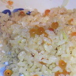 しんぽ - めちゃ旨のイクラチャーハンの食べかけ（笑）