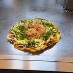 平の家 - 肉玉そばセミダブル(中)