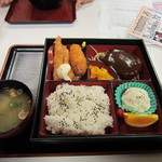 大相撲三月場所　食堂 - ハンバーグ弁当