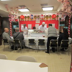 大相撲三月場所　食堂 - 寿司カウンターがありますから。