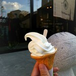 リキシャカフェ - 美山の牛乳を使ったソフトクリーム