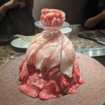国産牛の食べ放題専門店 NIKUFUJI - 肉ケーキ