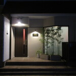 サンテミリオン - 隣の中国料理RONも、良いお店