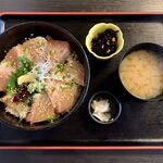 Kaisekiryouri Mishimaya - 寒ブリと鯛漬け丼 ¥1,000