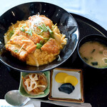 サンライズヒルズ カントリークラブ - 豚ロースのカツ丼