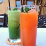 ヤサイデュモンド - 野菜ジュース（アップルトマトジュース・きゅうりジュース）　各４５０円
