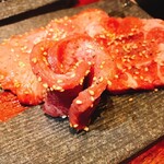 炭火焼ホルモン ぐう はなれ - 