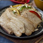 熟成仔羊焼肉 LAMB ONE - スペイン産もち豚