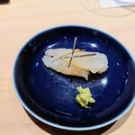 匠 進吾 - ボタン海老の昆布〆