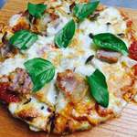 トラットリア 前澤 - 自家製パンチェッタと吉野産きのこのpizza
