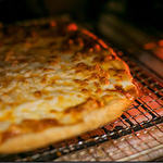 トラットリア 前澤 - 自家製生地・ソースのpizza