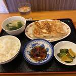Haotsuu Gyouza - 焼き餃子定食