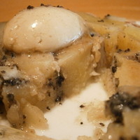 ラ・ブランシュ - 相方の前菜　イワシとじゃが芋の重ね焼き　トリュフ風味　スペシャリテ　断面アップ
