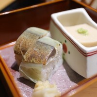 瓢嘻 新橋店 - 鯖寿司と胡麻豆腐