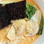 Chuugoku Ikyousai Baien - 魚介スープのワンタン麺