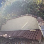 村のピザ屋 カンパーニャ - ベンチ