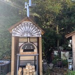 村のピザ屋 カンパーニャ - 庭の釜