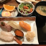 かき鮮 海風土 - 寿司五貫のセット