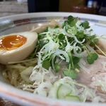 宝華らぁめん - 油そば　700円　スープ付
中盛　＋50円
味付玉子　＋100円