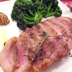 TRATTORIA IL PALLONCINO  - 五和産豚肩ロースのステーキ