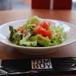 トムボーイカフェ - ランチセットのサラダ