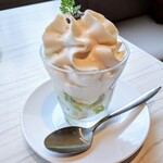 俺のフレンチ - 贅沢キャビアのせ鱈のふわふわムース　¥380