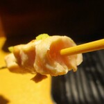 心人 - ささみ：中心部はレアー食感で、山葵トッピング。　　　　　2019.12.06