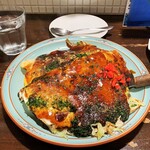 Okonomiyaki Teppan Yaki Sembeya - お好み焼き・ぶた玉・チーズ。1145円