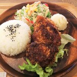 大分宇佐唐揚げ専門店とりあん - トリカツプレート