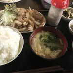 サウナしきじ - 生姜焼き定食