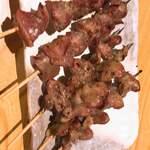 炭火やきとり 伝兵衛 - 砂肝とハツ　ハツが特に美味しい！