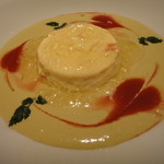 セ'ラヴィー!ナガノ - （前菜）牡蠣の冷製スープとズワイガニのプリン 　トマトコンソメジュレ添え