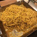 Nihonsaiseisakaba - 〆のうどん・・・焼うどん状態、これがまた美味しい。