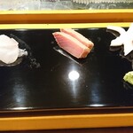 小判寿司 - 平目、鮪、ゲソ