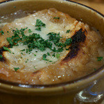 ラ ペッシュ - オニオングラタンスープ