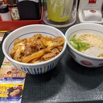 なか卯 - 牛丼とウドンなセット@500ｴｿ