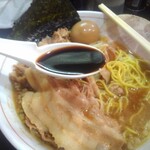 一条流がんこ総本家分家四谷荒木町 - 醤油ダレ投入