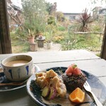 ルワム - ビーガンのケーキセット・抹茶ほうじ茶のチャイ