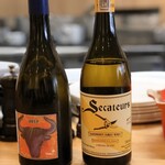 kitchen俊貴 - 赤ボトルと白ボトル