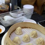 台湾タンパオ - スタンダードな小籠包¥380