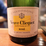 YAKITORI燃WEST - ヴーヴ･クリコ･ロゼ