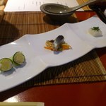 そば処 楽一 - 珍味三品。